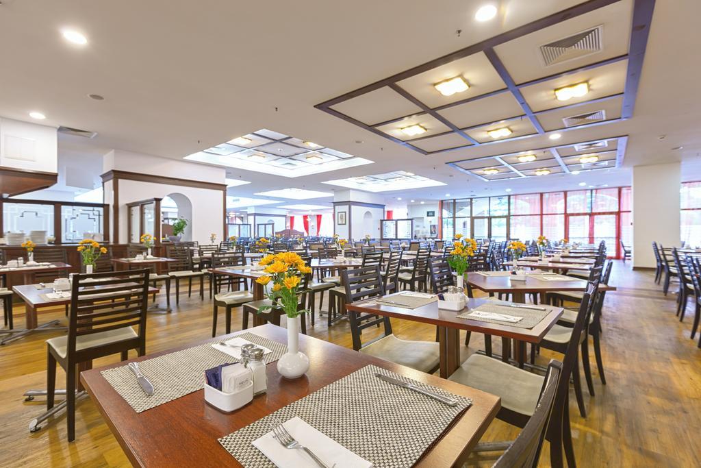 Melia Grand Hermitage All Inclusive Golden Sands Exterior foto Restaurant