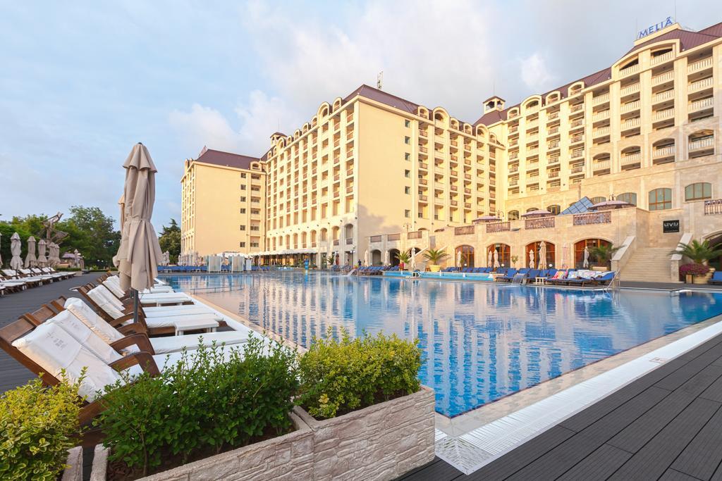 Melia Grand Hermitage All Inclusive Golden Sands Exterior foto The hotel's main building