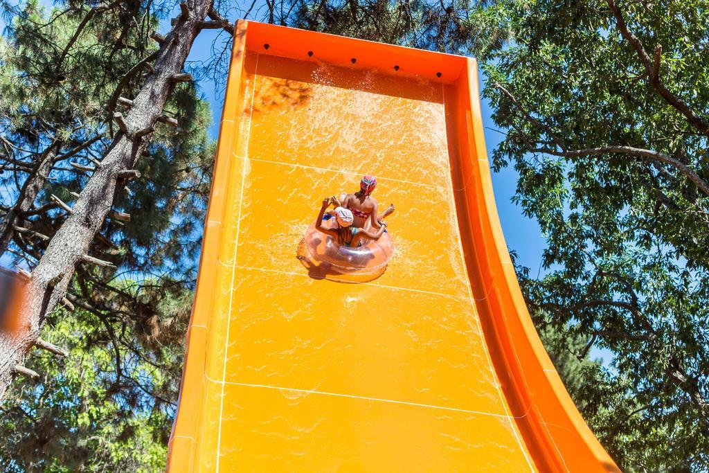 Melia Grand Hermitage All Inclusive Golden Sands Exterior foto The slide at the top of the flume