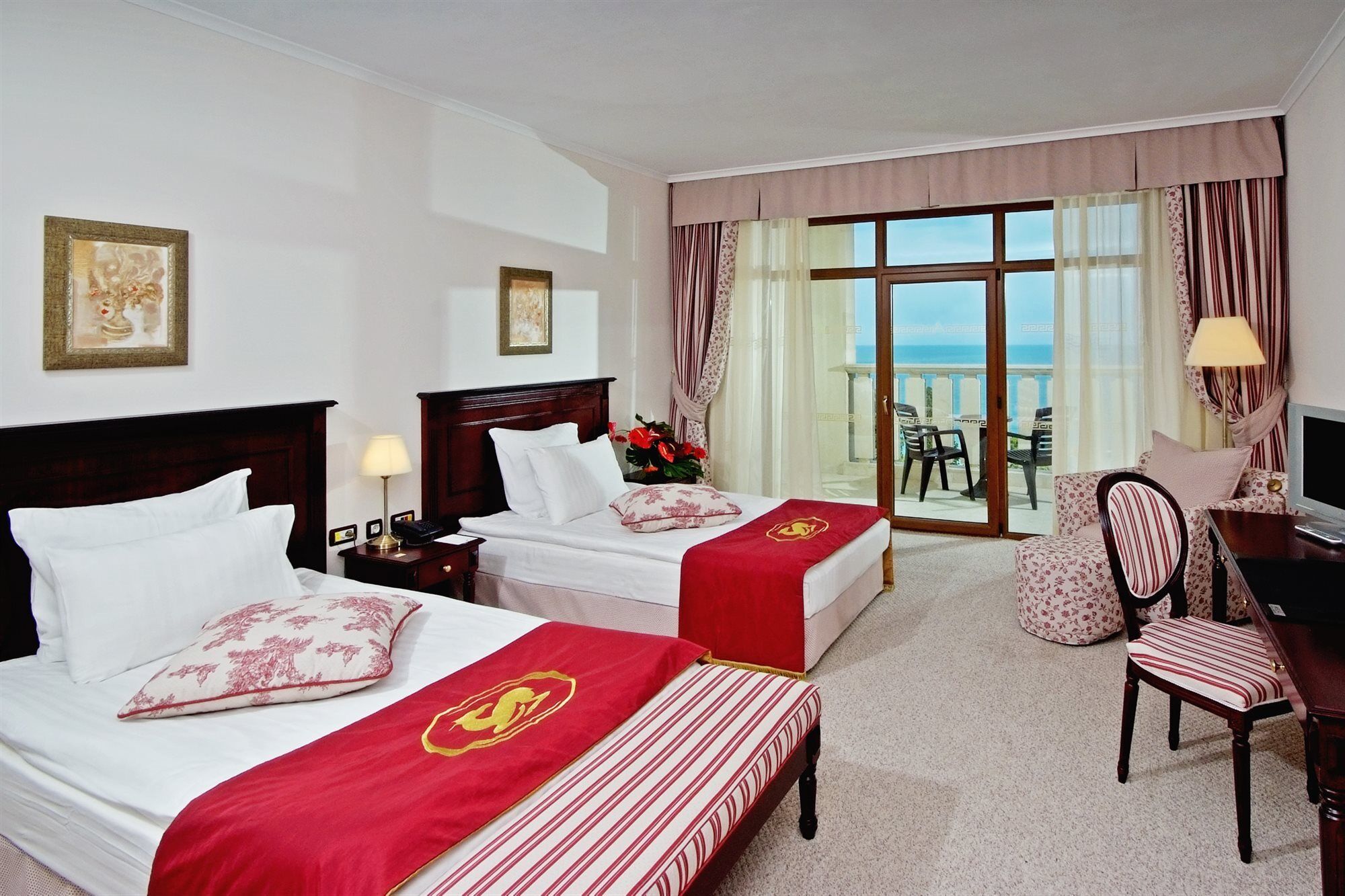 Melia Grand Hermitage All Inclusive Golden Sands Exterior foto A room at the Grand Hotel